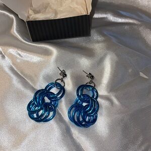 Avon (1993) Vintage Loop de Loop Earrings - Blue